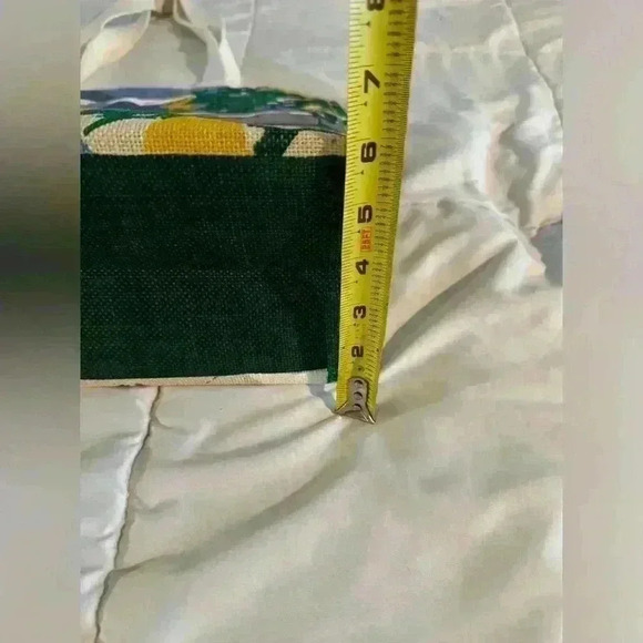 Tote bag
Nice tote bag in fair condition - Picture 2 of 9